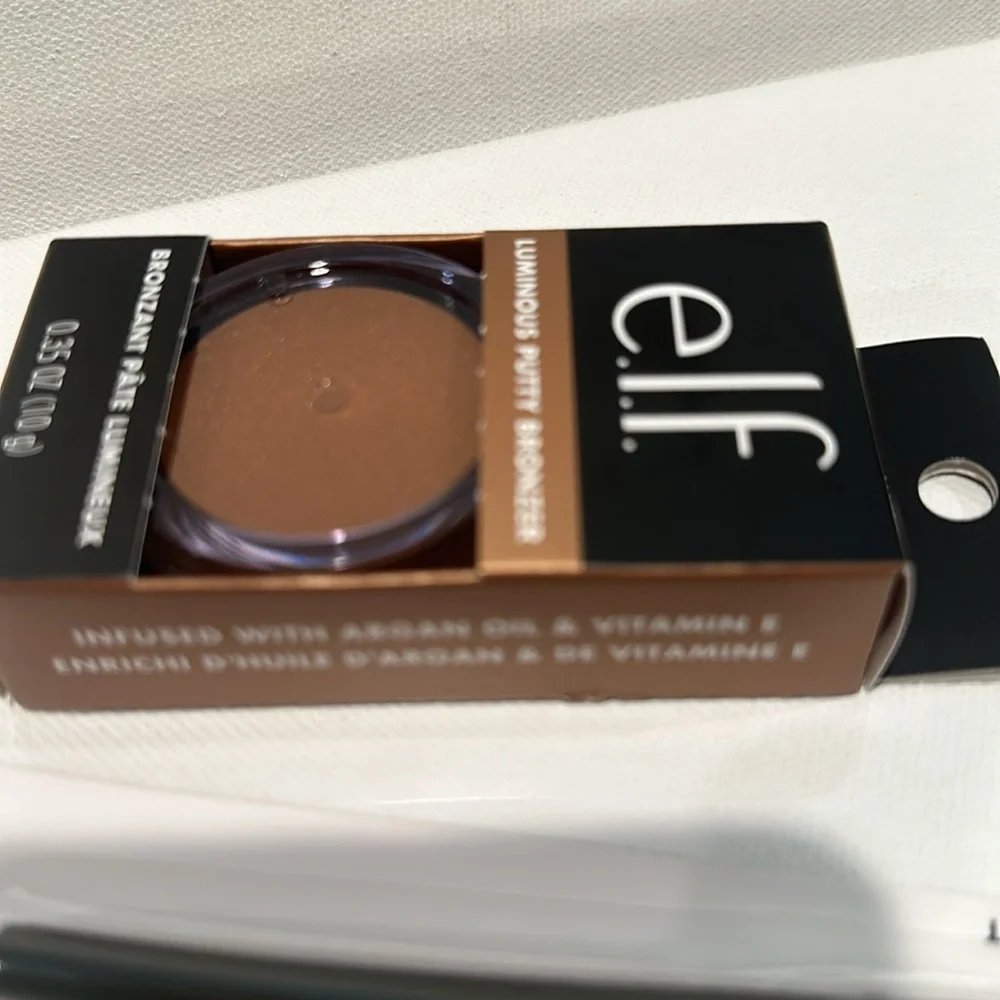 E.L.F Makeup bundle of 2 Liquid Eyeliners and 1Luminous Putty Bronzer w/Argan.